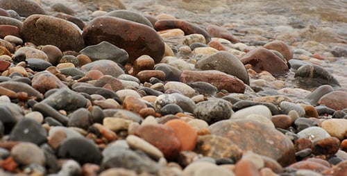 Steine im Meer
