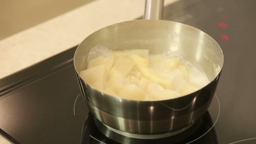 Cuisson de la purée de céleri