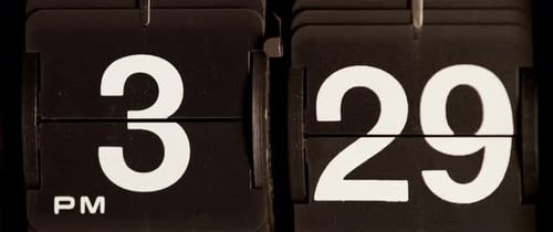 Flip Clock Changing From 3:29 PM to 3:30