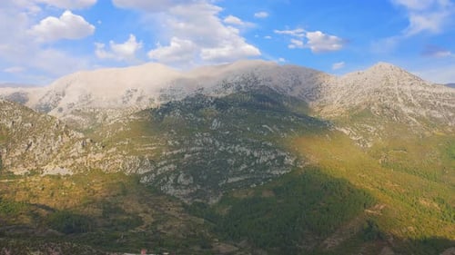 Turquía: vistas de las montañas Tauro en la región Dawn de An