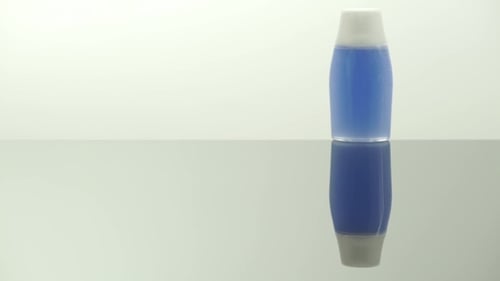 La lotion lavante se sépare en deux fractions