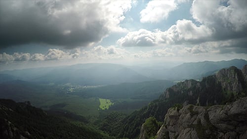 Scenic Mountain Range with Dramatic Clouds