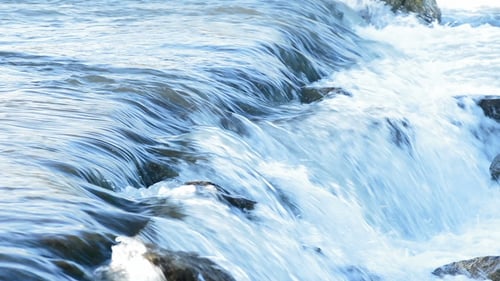 Fallendes Wasser in River Cascade