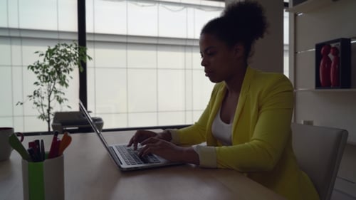 Business Woman Works In Modern Office.