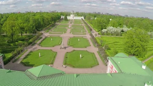 Vue aérienne du parc Tsaritsyno en été