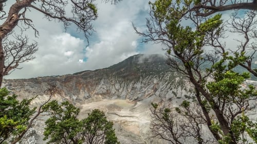 Tangkuban Perahu