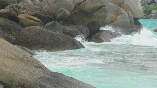 Turquoise Rolling Wave