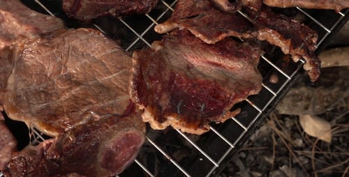 Fleisch auf Barbecue 2
