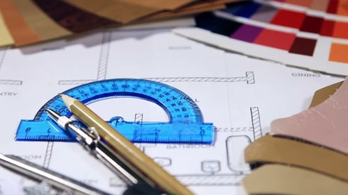 Des échantillons de couleurs de matériaux architecturaux et de dessins architecturaux