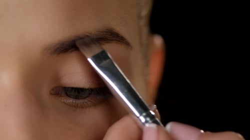 Emphasize Eyebrows. Makeup.