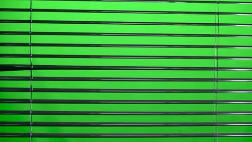 Jalousie Open and Close. Green Screen