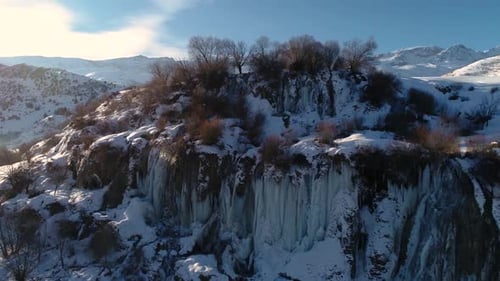 Winter-Wasserfall