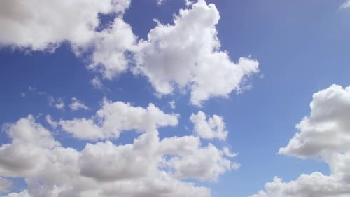 Beautiful motions clouds. Puffy fluffy white clouds sky time lapse. Cloudscape cloudy timelapse.