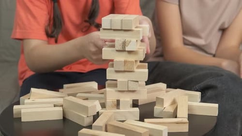 Brettspiel mit Ziegeln.