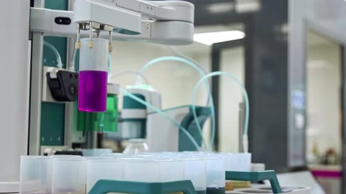 Automatisiertes Fluidforschungslabor - Probenhebemaschine
