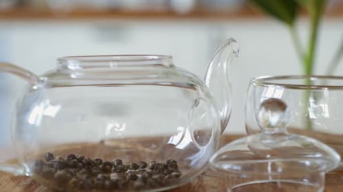 Method of Brewing Green Tea in a Transparent Glass Teapot