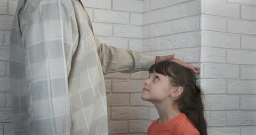 Wachstum eines kleinen Kindes