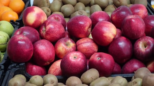 Apples on the Market