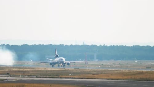 Großraumflugzeug-Landung in Frankfurt