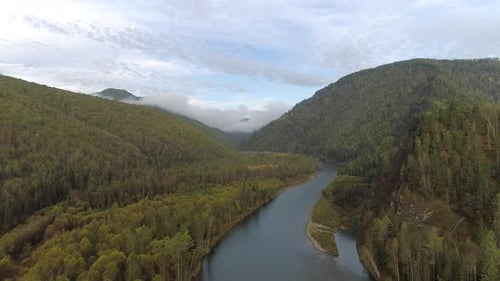 Flight ove River to Foggy Valley