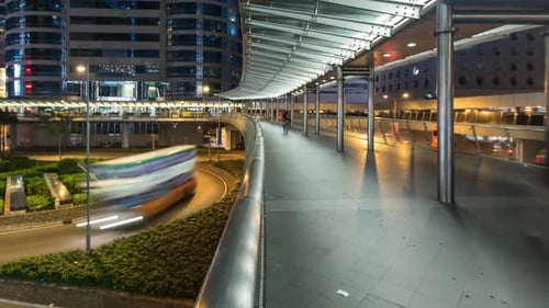 Ponte pedonal à noite