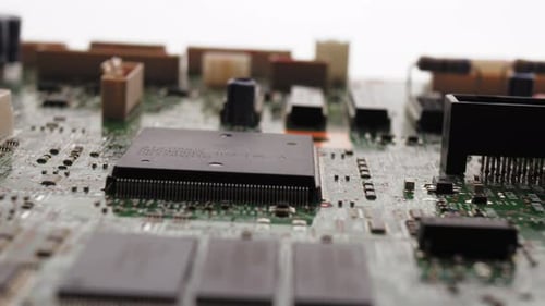 Primer plano del microcircuito de la placa Electrónico