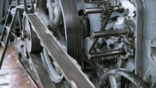 Old Vintage Loom Viele rotierende Räder