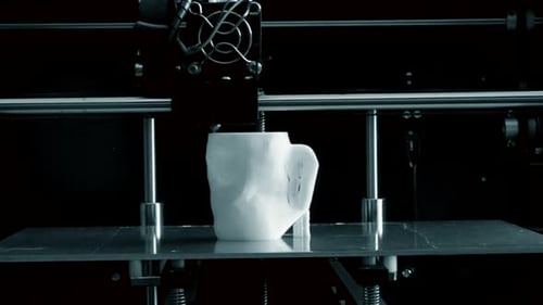 3D Printer Creates Object in Time Lapse