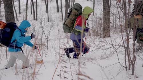 Quatre personnes dans l'expédition