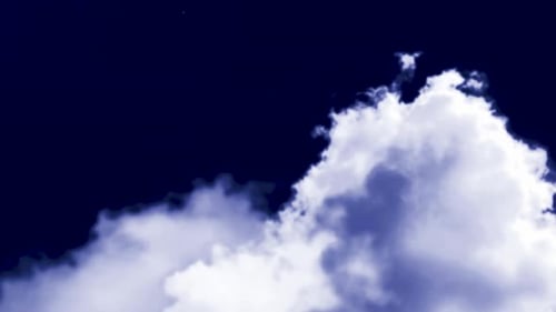 Fliege durch die Wolken