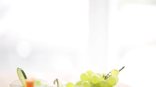 Healthy Fruit and Vegetable Smoothies and Juices