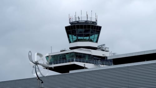 Turm am Flughafen