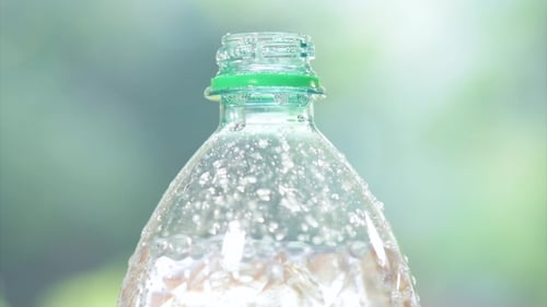 Eau minérale fraîche