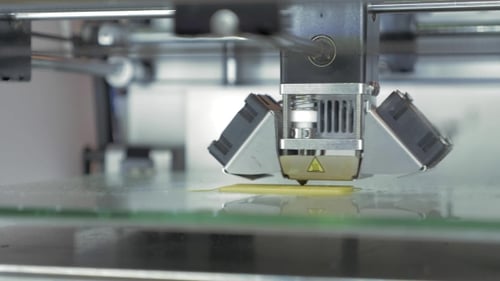 Impresora 3D que crea un modelo