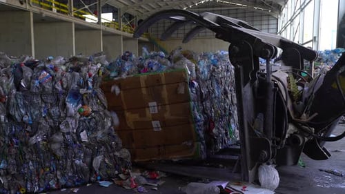 Centro de reciclaje de basura plástica