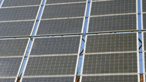 Panneaux solaires d'énergie alternative