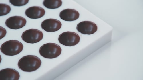Süßwarenform für die Herstellung von Pralinen.
