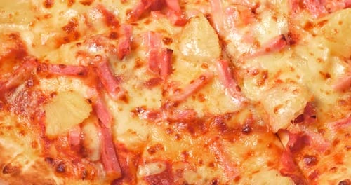 Ham cheese pizza