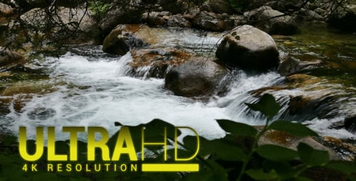 Berg Fluss 7