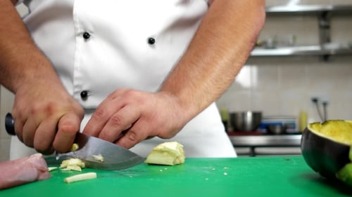 Cook Cut Aubergine Großes Küchenmesser, professionelle Reiseküche, Chef, Restaurant, Koch in der Form