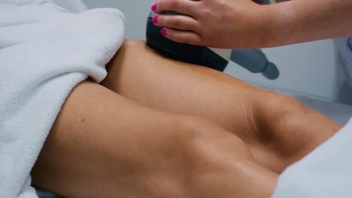 The Cosmetology Procedure From the Cellulite in Beauty Clinic