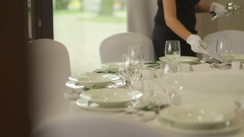 Elegant Table Setting for a Wedding Reception