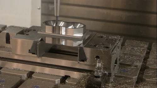 Funktionierende Fräsmaschine.