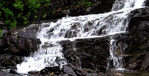 Wasserfälle In den Bergen