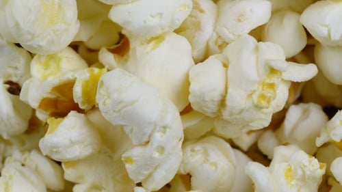 Popcorn-Hintergrund rotiert