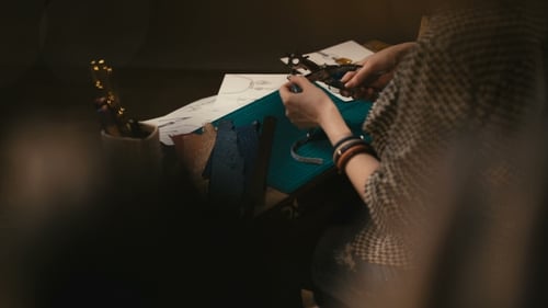 Master Works with the Hole Punch for Leather