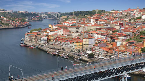 Porto mit Blick auf die Stadt, Portugal
