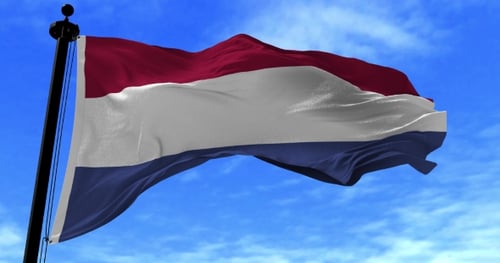 Bandera de los Países Bajos en el viento