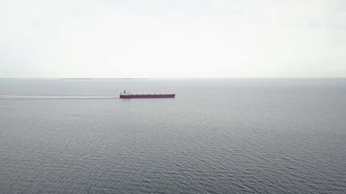 Vista del barco en el mar