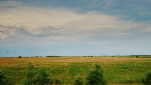 Reisen Sie durch die lebendige ländliche Landschaft